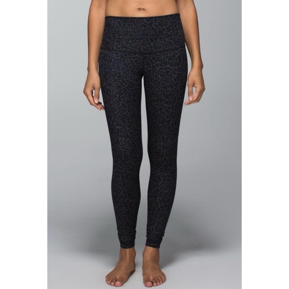 LULULEMON Camo Wunder Under Leggings - Picture 1 of 7